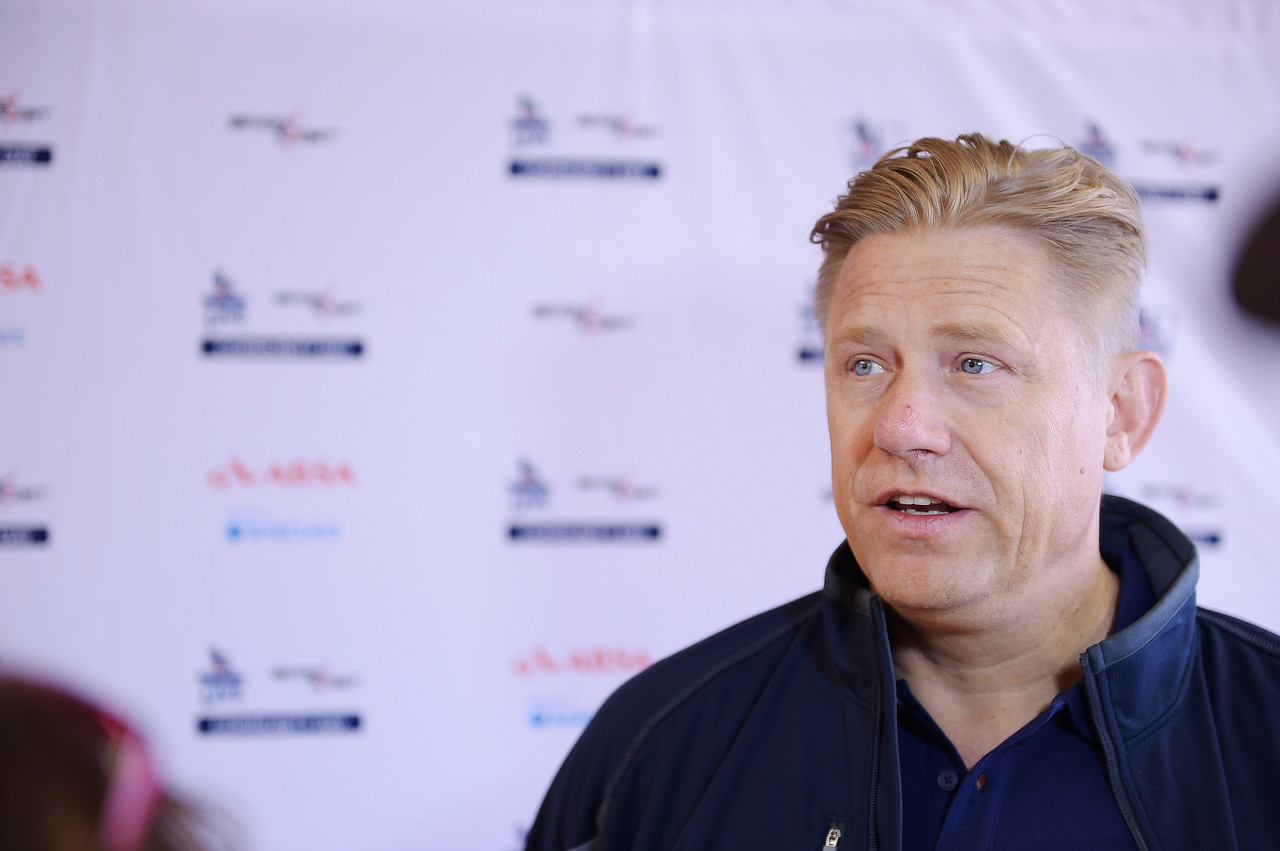 舒梅切尔：曼联不需要买舍什科 不明白为什么要放走霍伊伦