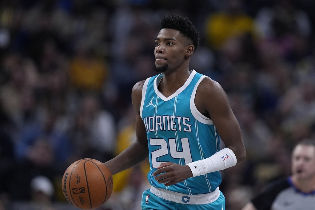 黄蜂主帅：米勒承担起了领袖角色 关键时刻他不会退缩