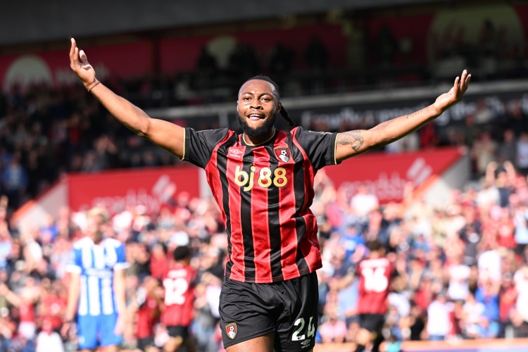 至少7500万镑！英媒：塞梅尼奥7轮6球3助，吸引曼联红军热刺关注